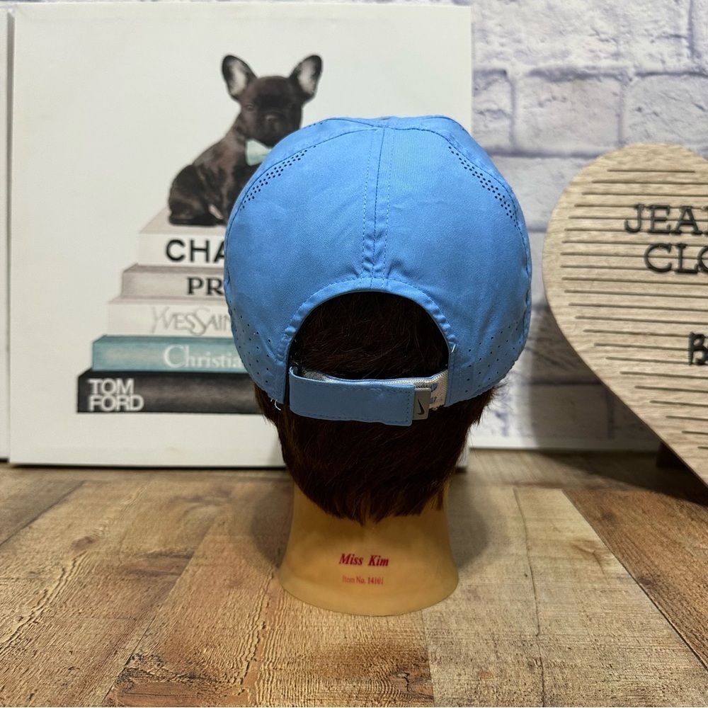 Nike Featherlight Run Logo Performance Adjustable Hat - Light Blue - Picture 5 of 10